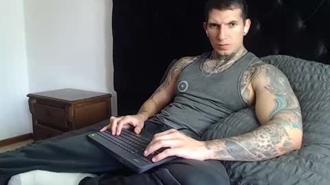 Sebastian online show from 01/12/26, 06:24