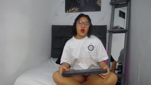 Snapshot of sebastian_n_alinson chatting on 12/03/24, 08:39 sebastian n alinson online show from 12/03/24, 08:39