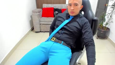 juan  sebastian online show from 01/28/25, 06:17