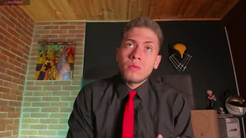 Snapshot of sebastianmaximoff chatting on 02/04/25, 12:11 Sebastian online show from 02/04/25, 12:11