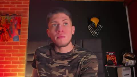 Snapshot of sebastianmaximoff chatting on 02/11/25, 04:35 Sebastian online show from 02/11/25, 04:35