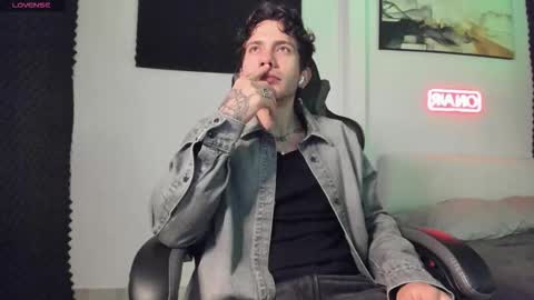 Lucian Sinclair online show from 02/15/26, 01:13