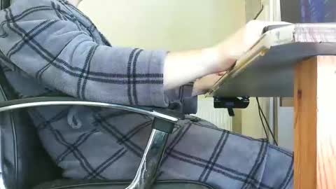 sebastianspalding450 online show from 04/18/26, 09:02