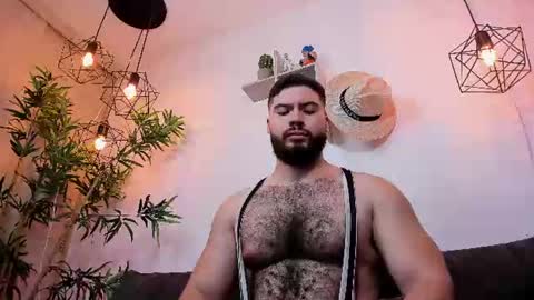 Instagram jeanpaulfit  online show from 07/17/26, 10:25