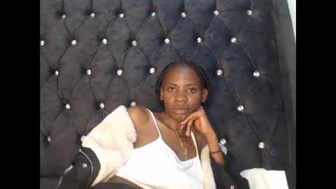 sebatrishaa online show from 11/01/25, 05:26