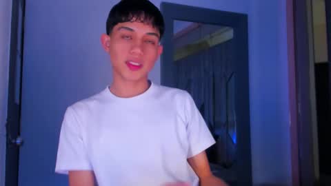 Sebastian online show from 03/19/26, 08:24