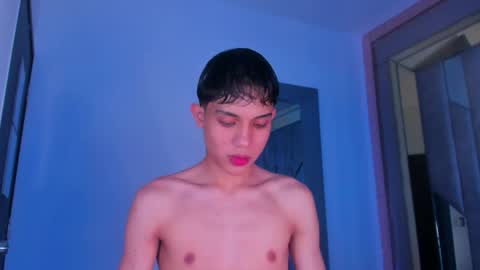 Sebastian online show from 03/22/26, 06:33