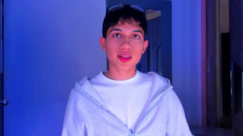 Sebastian online show from 04/17/26, 04:37