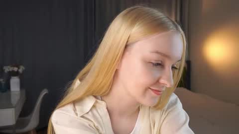 Snapshot of sebrinarainha chatting on 09/13/25, 07:35 Rina online show from 09/13/25, 07:35