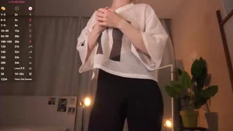 Brenda online show from 11/19/25, 04:29