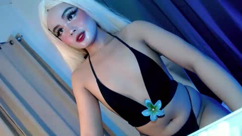 kwen online show from 11/03/25, 11:44