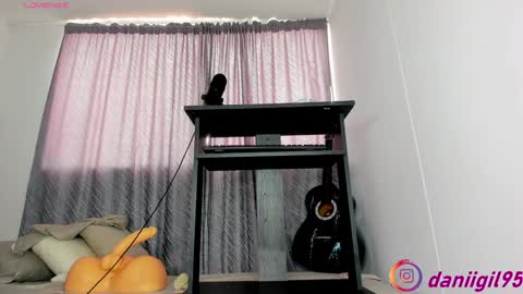 Snapshot of secret_daniell1 chatting on 12/13/24, 02:27 Daniela  online show from 12/13/24, 02:27