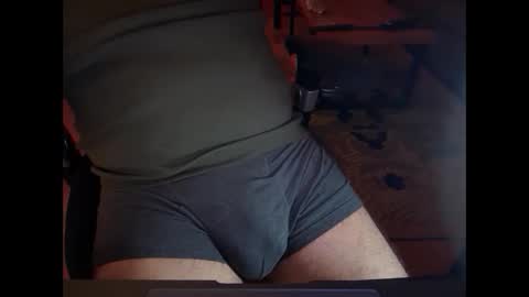 Snapshot of secret_neighbor_ chatting on 10/04/25, 02:53 secret_neighbor_ online show from 10/04/25, 02:53