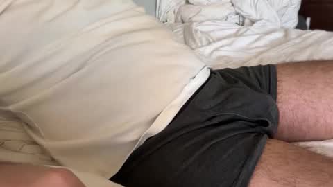 Snapshot of secret_neighbor_ chatting on 10/25/25, 04:02 secret_neighbor_ online show from 10/25/25, 04:02