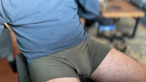 Snapshot of secret_neighbor_ chatting on 11/03/25, 11:37 secret_neighbor_ online show from 11/03/25, 11:37