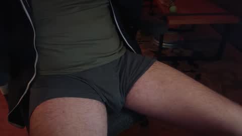 Snapshot of secret_neighbor_ chatting on 11/10/25, 03:16 secret_neighbor_ online show from 11/10/25, 03:16