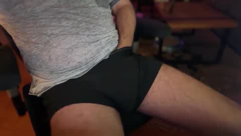 Snapshot of secret_neighbor_ chatting on 11/12/25, 01:55 secret_neighbor_ online show from 11/12/25, 01:55