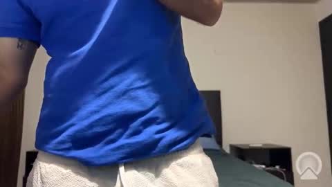 secretaura online show from 04/25/26, 03:31