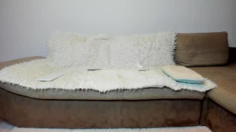 Bee online show from 01/30/25, 10:29