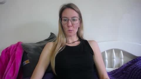 Snapshot of secretcandy222 chatting on 12/15/25, 07:45 secretcandy222 online show from 12/15/25, 07:45