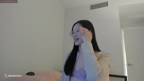 Snapshot of secretgirlfriendxo chatting on 02/02/25, 06:26 Angela online show from 02/02/25, 06:26