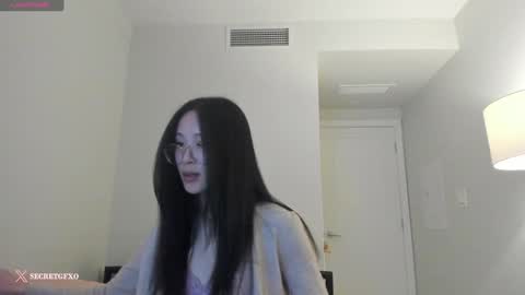 Snapshot of secretgirlfriendxo chatting on 02/04/25, 05:53 Angela online show from 02/04/25, 05:53