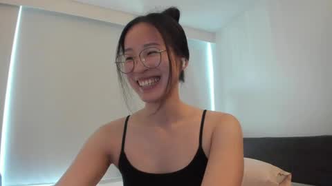 Angela online show from 06/05/26, 11:32