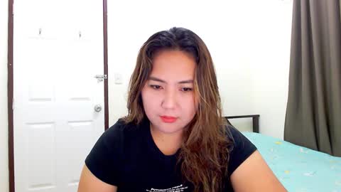 Snapshot of secretlover010101 chatting on 12/04/24, 01:58 MILAN online show from 12/04/24, 01:58