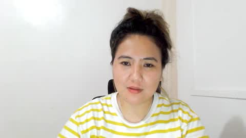 Snapshot of secretlover010101 chatting on 01/01/25, 12:22 MILAN online show from 01/01/25, 12:22