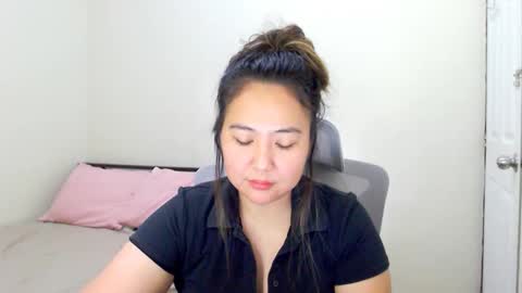 Snapshot of secretlover010101 chatting on 02/24/25, 01:35 MILAN online show from 02/24/25, 01:35