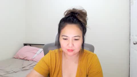 Snapshot of secretlover010101 chatting on 02/27/25, 05:24 MILAN online show from 02/27/25, 05:24