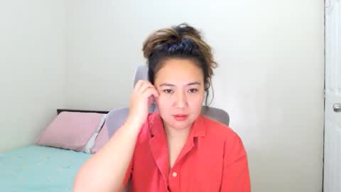 Snapshot of secretlover010101 chatting on 03/04/25, 02:27 MILAN online show from 03/04/25, 02:27