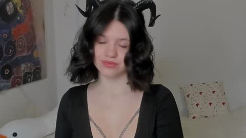 Snapshot of secretqueen_x chatting on 02/01/25, 04:46 Anna online show from 02/01/25, 04:46