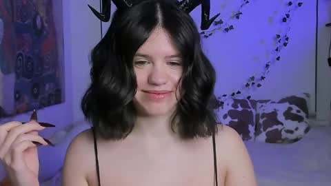 Snapshot of secretqueen_x chatting on 02/27/25, 02:32 Anna online show from 02/27/25, 02:32