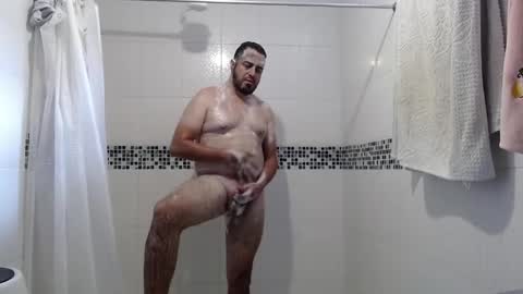 Snapshot of secrets_of_the_barber chatting on 03/03/25, 12:16 the Barber online show from 03/03/25, 12:16