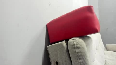 Snapshot of secrets_of_the_barber chatting on 11/17/25, 10:48 the Barber online show from 11/17/25, 10:48