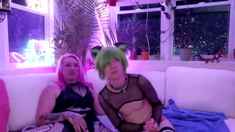 sedeussa online show from 04/23/26, 05:08