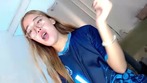 seducing_angela online show from 10/21/25, 12:55