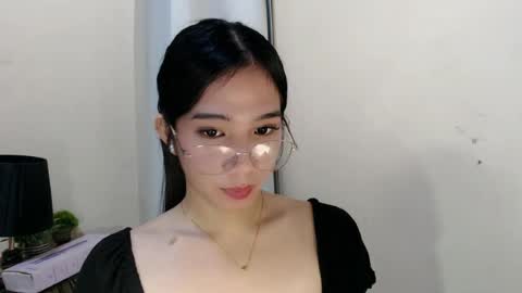 Snapshot of seductive_abia chatting on 06/23/26, 06:44 JUST CALL ME ABIA online show from 06/23/26, 06:44