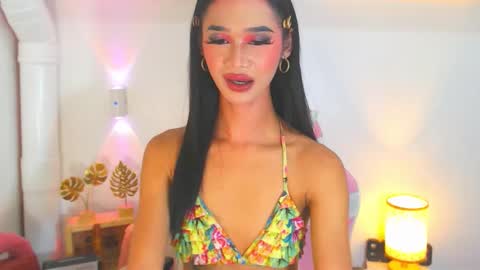 Snapshot of seductive_ashly chatting on 09/12/25, 02:33 ashly online show from 09/12/25, 02:33