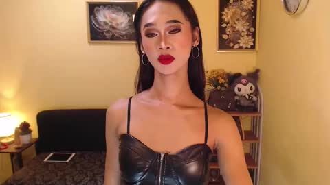 Snapshot of seductive_ashly chatting on 10/01/25, 12:11 ashly online show from 10/01/25, 12:11