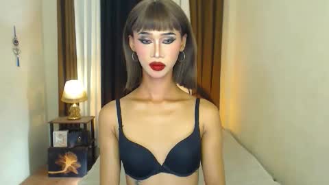 Snapshot of seductive_ashly chatting on 06/05/26, 05:47 ashly online show from 06/05/26, 05:47