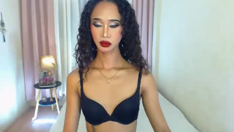 Snapshot of seductive_ashly chatting on 06/17/26, 02:36 ashly online show from 06/17/26, 02:36