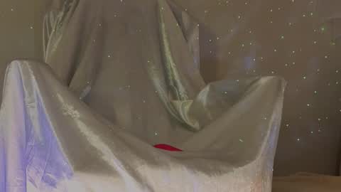 Snapshot of seductive_flower chatting on 11/20/25, 09:42 Mali online show from 11/20/25, 09:42