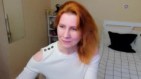 seductive_foxy_ online show from 09/27/25, 08:25