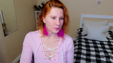seductive_foxy_ online show from 11/12/25, 07:09