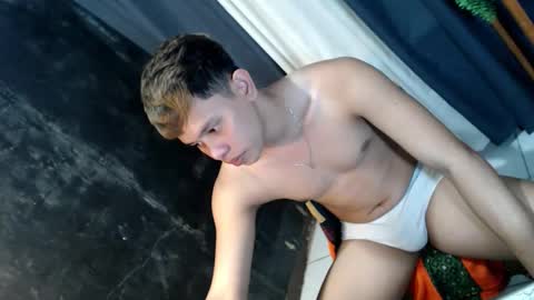 Max online show from 04/23/26, 08:02