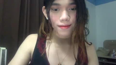 Snapshot of seductive_nessie chatting on 11/26/25, 10:16 seductive_nessie online show from 11/26/25, 10:16