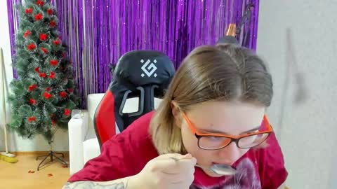 Snapshot of seductive_she_wolf chatting on 02/02/25, 06:26 seductive_she_wolf online show from 02/02/25, 06:26