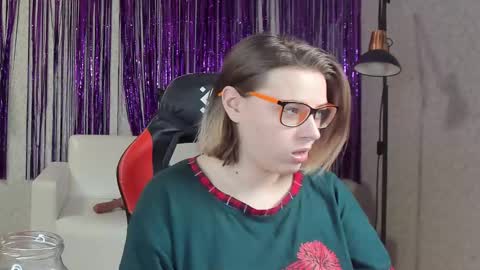 Snapshot of seductive_she_wolf chatting on 02/09/25, 07:30 seductive_she_wolf online show from 02/09/25, 07:30